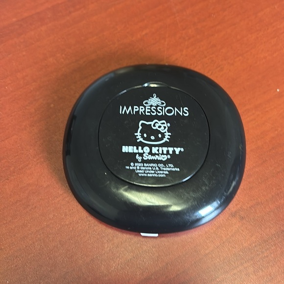 Hello Kitty Compact Mirror - Picture 3 of 3
